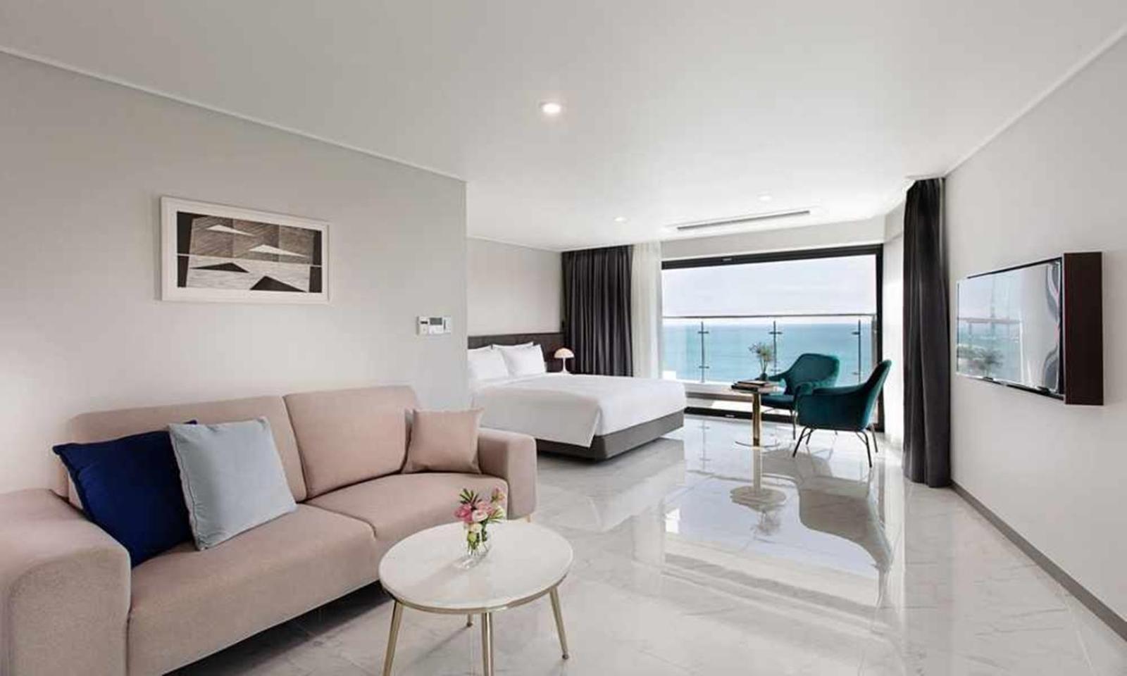 Busan Yeongmu Parade Hotel Haeundae Beach Exterior photo